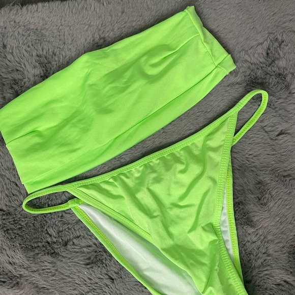 Neon green Pretty Little Thing Bikini set - Picture 1 of 3